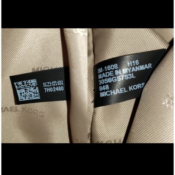 Michael Kors Savannah Pink Red Burgundy Satchel in Saffiano Leather - Picture 5 of 5